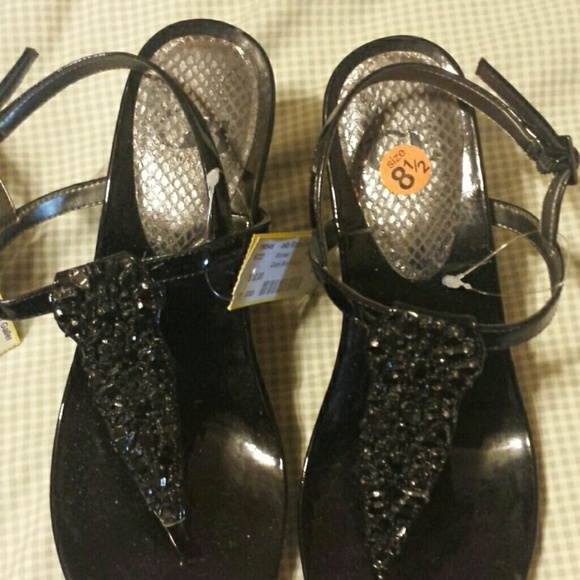 Black wedge sandals - Picture 2 of 4